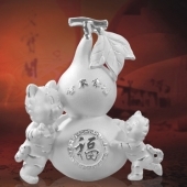 合家幸?；⒓冦y擺件